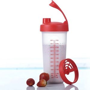Tupperware Quick Shaker Container NWT Red
